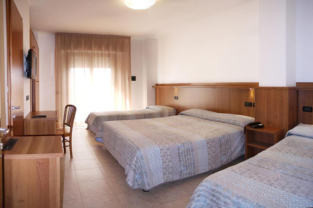 Residence Alla Rotonda Τζεσόλο Λίντο Εξωτερικό φωτογραφία